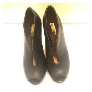 Halogen black chic heels